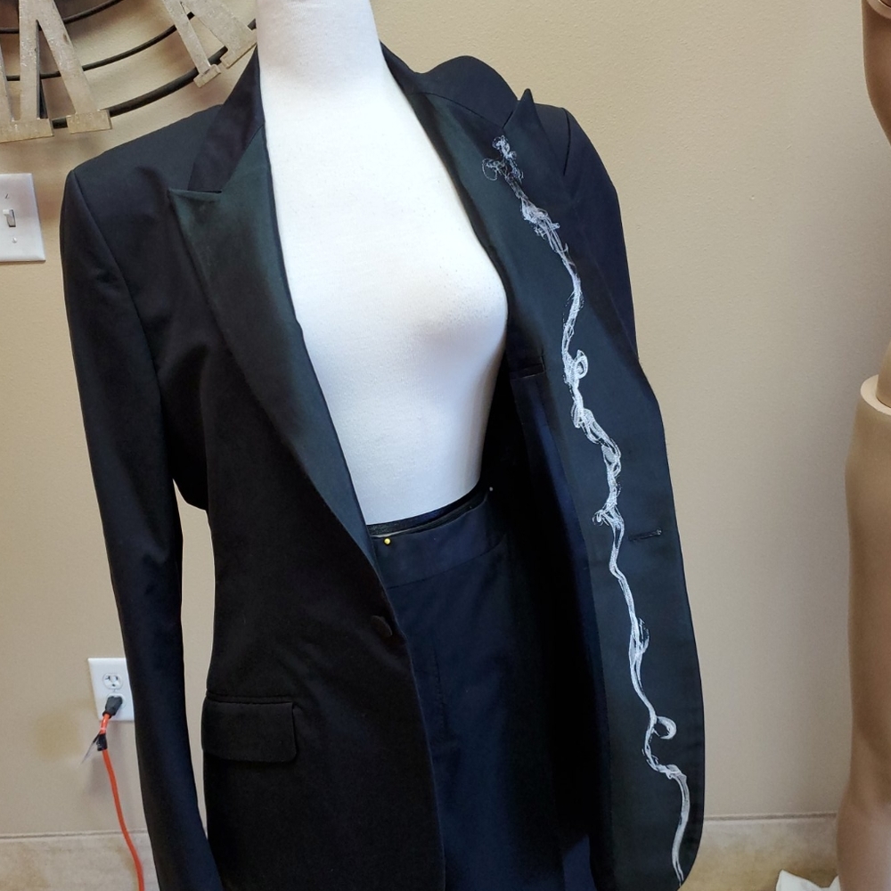 Alexander McQueen Tuxedo - Picture 3 of 16